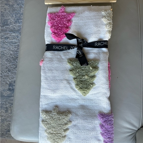 Viral Homegoods Christmas Tree Throw - Picture 1 of 2